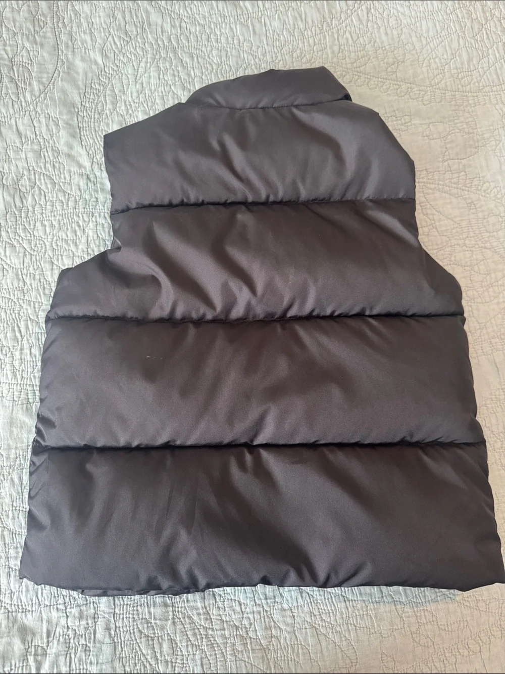 Old Navy Black Kids Puffer Vest with Front Pockets